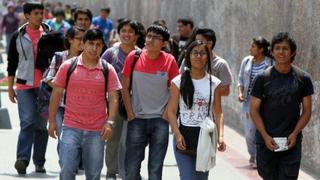 Referéndum: jóvenes que cumplan 18 años y peruanos en el extranjero votarán