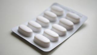 Coronavirus | ¿Se debe evitar tomar ibuprofeno para tratar el virus?