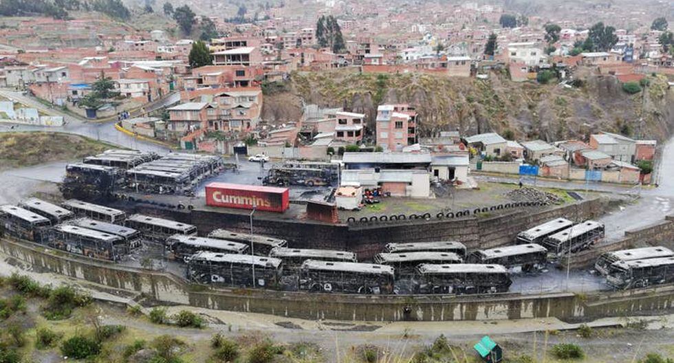 Treinta y tres colectivos de La Paz, fueron incendiados. (Foto: Gobierno Autónomo Municipal de La Paz) Treinta y tres colectivos de La Paz, fueron incendiados. (Foto: Gobierno Autónomo Municipal de La Paz)