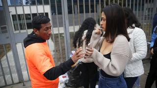Bad Bunny en Lima: asistentes al Estadio Nacional pasan varios filtros a fin de detectar entradas falsas