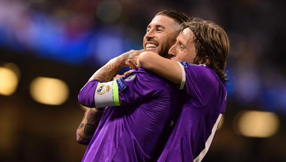 Modric y Ramos. (Foto: AFP)