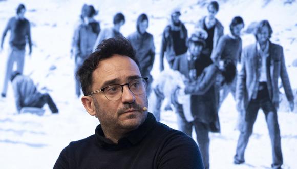 Juan Antonio Bayona, director de “La sociedad de la nieve”, recibe el premio Creador de la MPAA. (Foto: Josep LAGO / AFP)