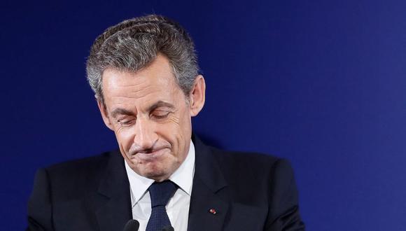 Esta foto tomada el 20 de noviembre de 2016 en París muestra al ex presidente de Francia Nicolas Sarkozy, que fue condenado el 30 de septiembre de 2021 por financiamiento ilegal de campañas en el segundo juicio del llamado caso Bygmalion. (IAN LANGSDON / AFP).