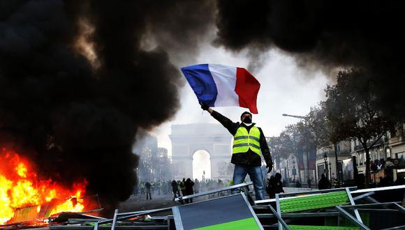 Chalecos amarillos: 5 daños colaterales que dejan las violentas protestas en Francia. (AP)