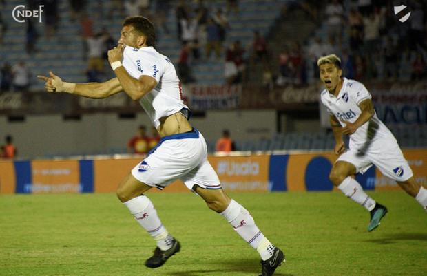 Peñarol se corona campeón del Apertura en Uruguay -  Móvil