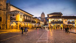 Un recorrido por la vida nocturna de Cusco: todo empieza en la Plaza de Armas