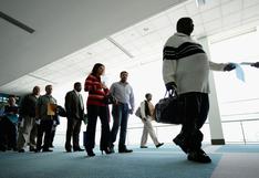 Pedidos semanales de subsidio por desempleo en Estados Unidos bajan a 1,18 millones