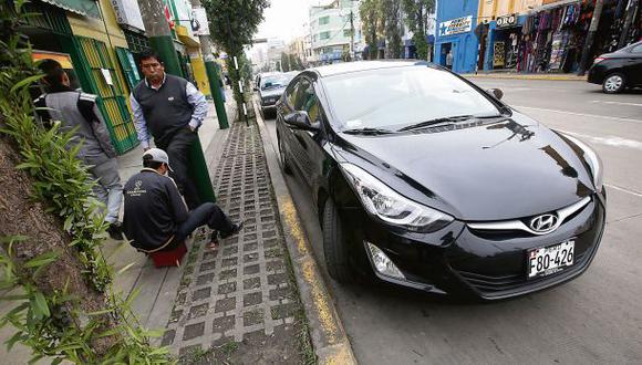 La policía sí dejó de imponer fotopapeletas por mal parqueo