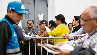Municipio de Lima pide prorrogar renovación de placas de taxis