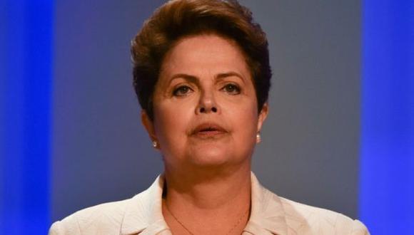 Popularidad de Rousseff cae 19% en medio de crisis de Petrobras