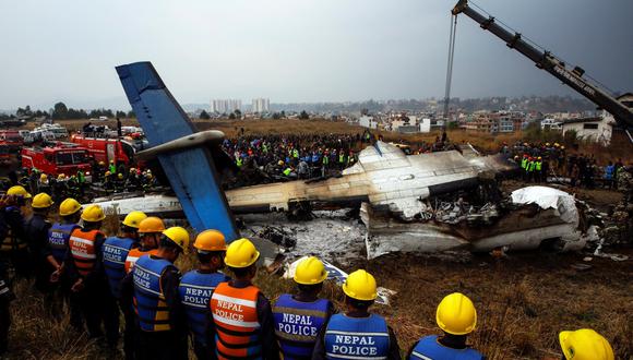 Tragedia en Nepal: Sobreviviente habla de turbulencias y fuego en el avión. (EFE).