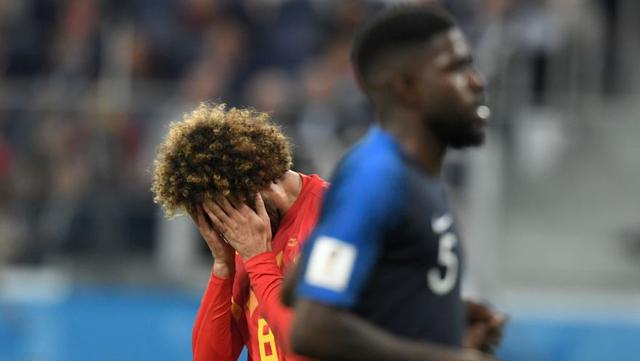 Marouane Fellaini lamentándose por el resultado. (Foto: AFP)