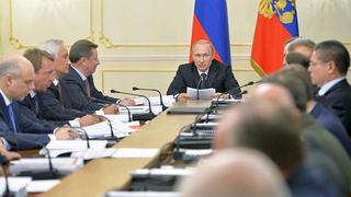 Rusia criticó a S&amp;P por rebaja de su nota a nivel 'basura'