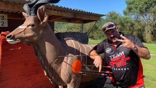 Peruano gana competencia de tiro con arco en Estados Unidos con animales 3D