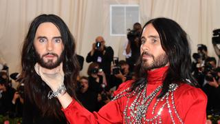 MET Gala 2019: Jared Leto llegó a la alfombra roja con una cabeza postiza