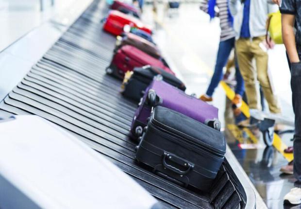 Existen diversos dispositivos que te pueden ayudar a mantenerte al tanto de tu maleta.
