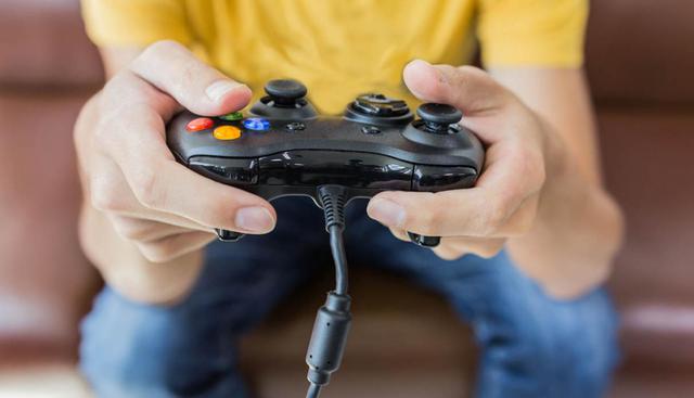 Consola de videojuegos. Tu entretenimiento de fin de semana consume entre 45 y 190w, al igual que 2 focos. (Foto: Shutterstock)