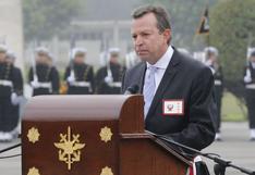 Valakivi denuncia 'politización' en críticas a ascensos en el Ejército