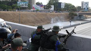 Disparos en base aérea donde Guaidó liberó a Leopoldo López | FOTOS Y VIDEOS