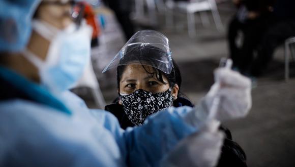 La atención en los vacunatorios será de 7:00 a. m. a 7:00 p. m. en 27 centros de Lima Metropolitana. (Foto: GEC)