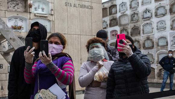 Además el número de contagios se elevó a 1.180.478. (EFE/Sergi Rugrand).