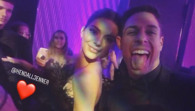 Hugo García coincidió con Kendall Jenner en los Revolver Awards. (Foto: Story Instagram)