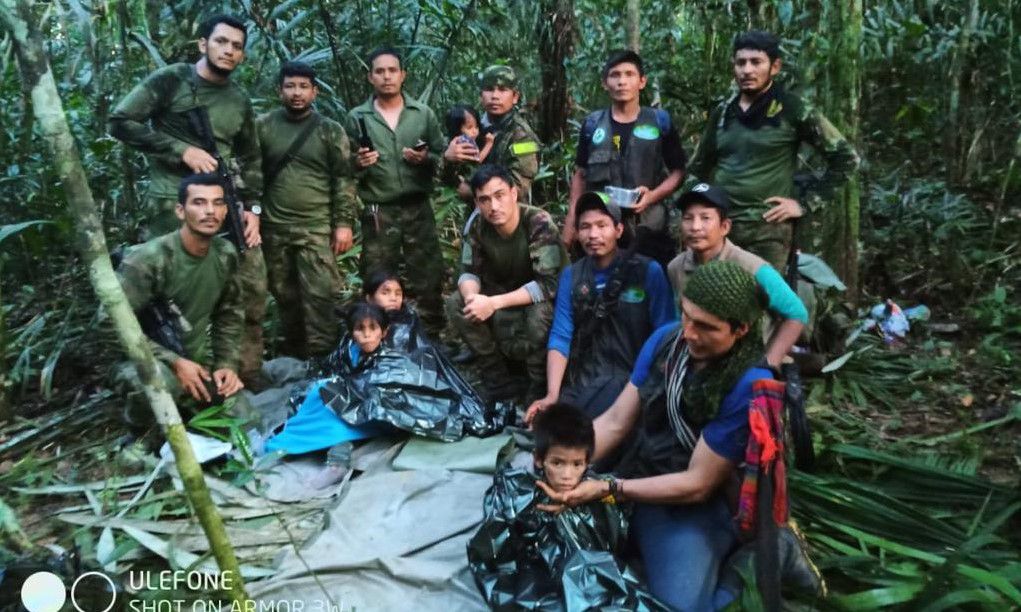 Miracle in Colombia: The four children lost 40 days ago after a plane crash in the jungle are found alive.  (@Ivan_Velasquez_ / Twitter).