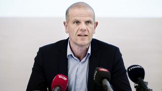 Dinamarca acusa a exjefe de espionaje de filtrar información