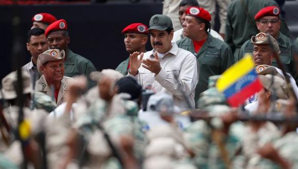 Nicolás Maduro también pidió a la milicia que se dedique a la producción de alimentos en la agricultura. (Reuters).