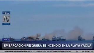 Piura: embarcación se incendia en playa Yacila