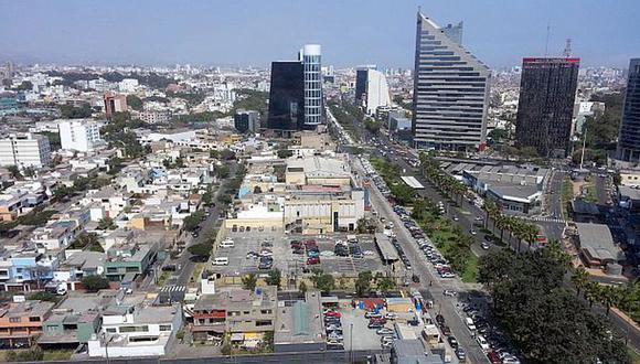 El informe de Políticas Energéticas de la Universidad de Chicago señala que la expectativa de vida de los habitantes de la capital de Perú se ha reducido en 4,7 años debido a la contaminación del aire. (Foto: El Comercio)