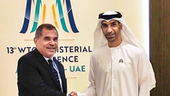 En febrero, el ministro Mathews sostuvo una reunión con el ministro de Comercio de EAU, Thani bin Ahmed Al Zeyoudi, en el marco de la Decimotercera Conferencia Ministerial de la Organización Mundial del Comercio (OMC). (Foto: Difusión)