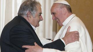 Mujica visitó al papa Francisco: "Es como hablar con un amigo del barrio"
