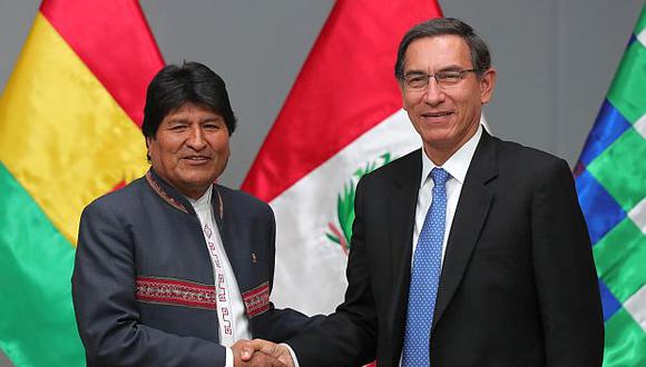 Martín Vizcarra y Evo Morales participaron hoy en un encuentro presidencial en la ciudad de Ilo, en la región Moquegua. (Perú).
