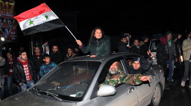 Siria: Así celebra Alepo la liberación de la ciudad [FOTOS] - 4