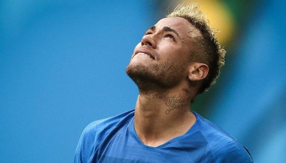 Neymar se arrodilló y rompió en llanto al finalizar el encuentro ante Costa Rica por el Mundial Rusia 2018. El crack se la selección de Brasil explicó vía Instagram la razón de dicha acción (Foto: Instagram Neymar)