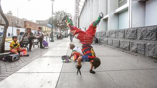 Niños danzantes de tijeras conquistan las calles del Cercado de Lima [FOTOS]