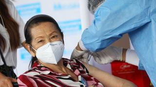 Hoy inicia la vacunación en adultos de 70 a 79 años en 50 distritos de Lima y Callao