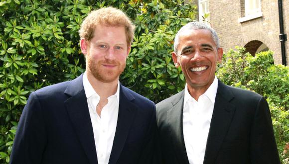 El príncipe Harry y Barack Obama en el Palacio de Kensington. (Foto: AFP)