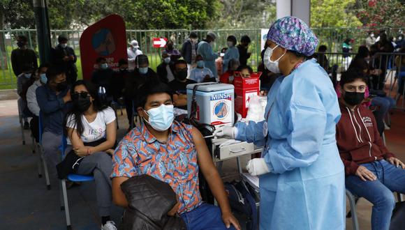 En Perú se aplican dos dosis para completar la inmunización contra el COVID-19. (Foto: GEC/ Eduardo Cavero)