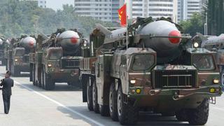 Corea del Norte lanza dos misiles de medio alcance