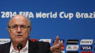 Blatter cree que sanción a Luis Suárez fue "muy severa"