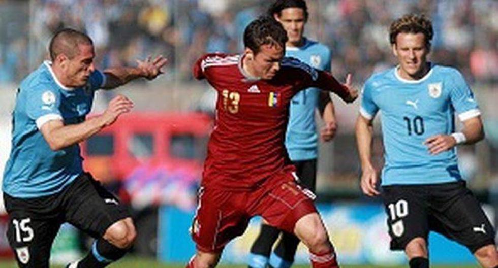El partido de la primera rueda entre uruguayos y venezolanos en Montevideo qued&oacute; empatado a uno. (Foto: deportiva993.com)