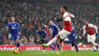Arsenal venció 2-1 al Cardiff en friccionado encuentro de Premier League