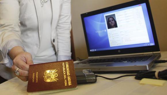 No hay fecha para que peruanos ingresen a UE sin visa Schengen