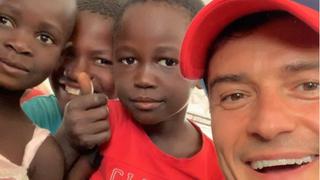 Orlando Bloom comparte emotivas fotos de su visita a Mozambique