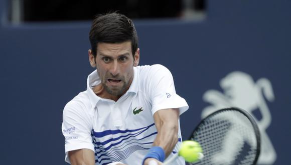 Novak Djokovic venció 2-1 al argentino Fede Delbonis y avanzó a octavos de final del Masters 1000 de Miami. | Foto: AP