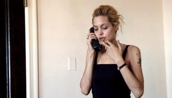 Publican video del pasado oscuro de Angelina Jolie