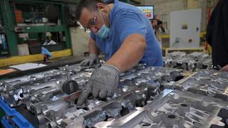 Precio del aluminio cae mientras aumentan los casos de COVID en China y el dólar avanza
