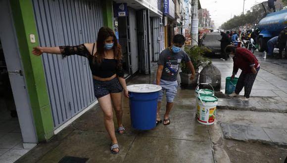 Debido a las intensas lluvias y huaicos registrados en Lima y el norte del país, el agua ha sido impactada negativamente. (Foto: El Comercio)